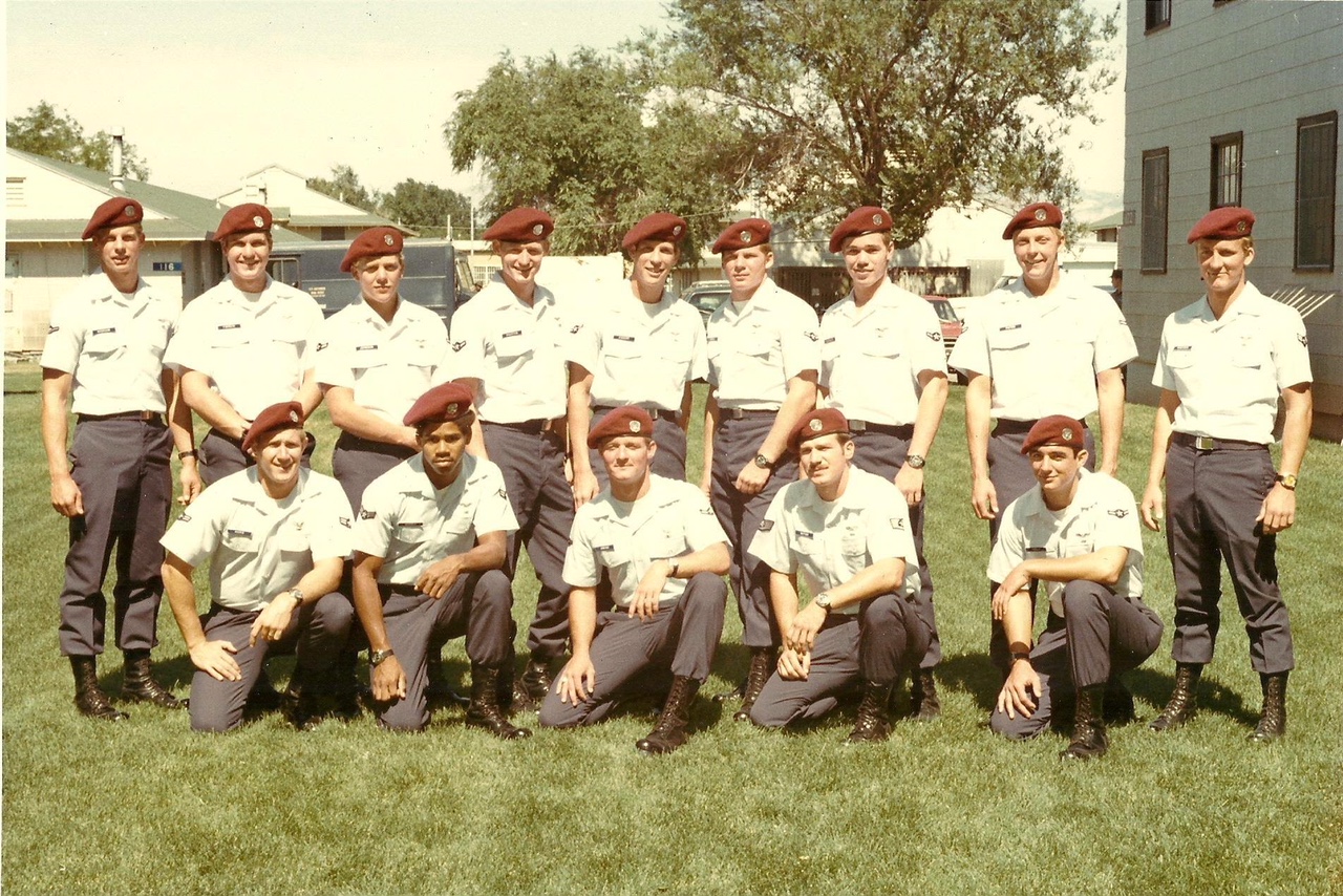 1975 Pararescue Team Members