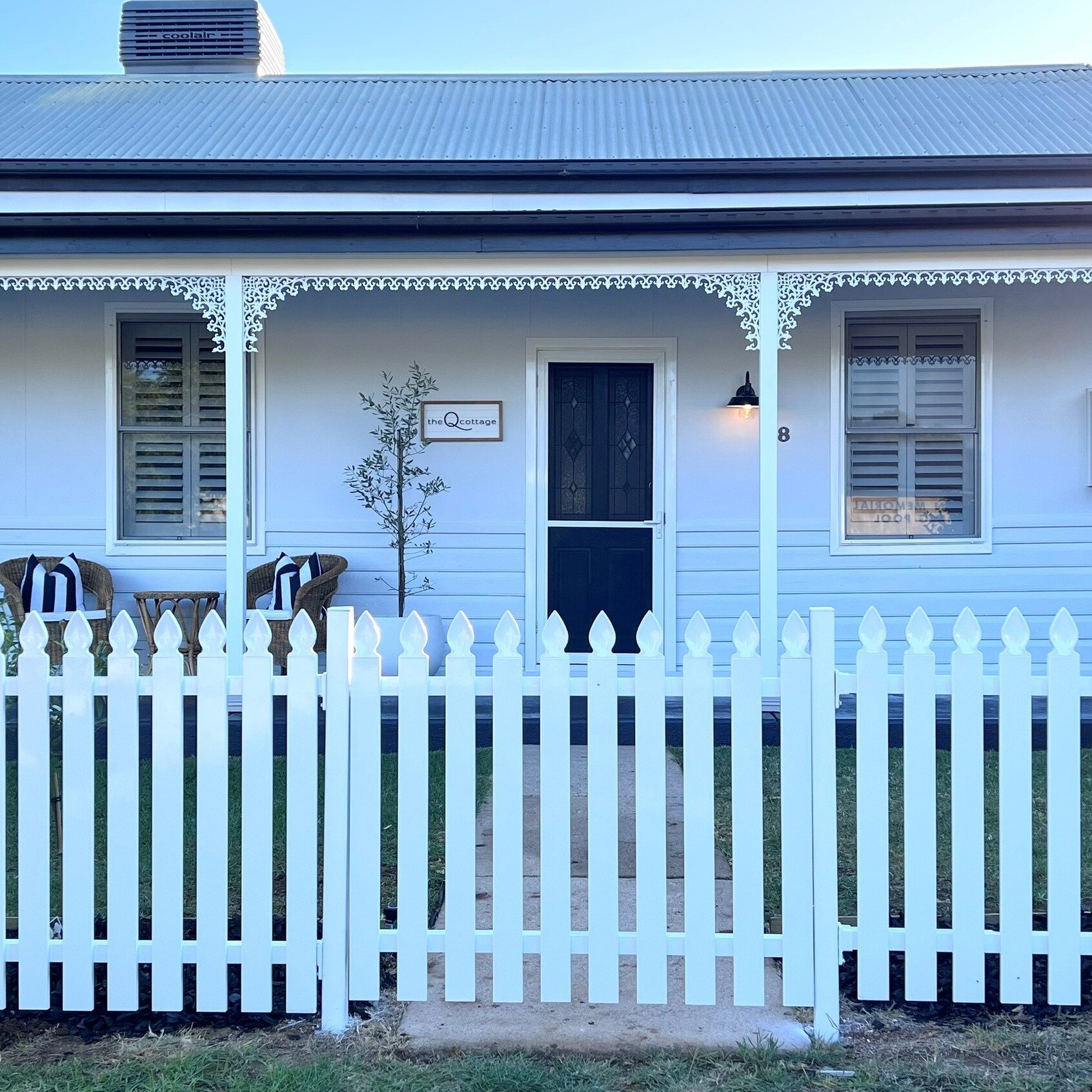 ✨ New Accommodation ✨ @theqcottage offers boutique accommodation in #Coolamon. Beautifully renovated and furnished, the four bedroom cottage is fully equipped with everything you need to make you feel like you are at home. 

If you are interested in 