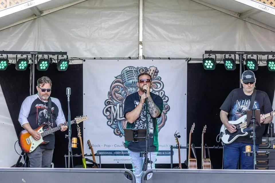 Live Music in the Beer Garden at Coolamon Hotel