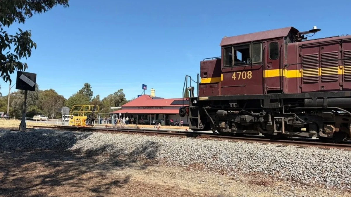 Aussie Pubs Rail Cruise
