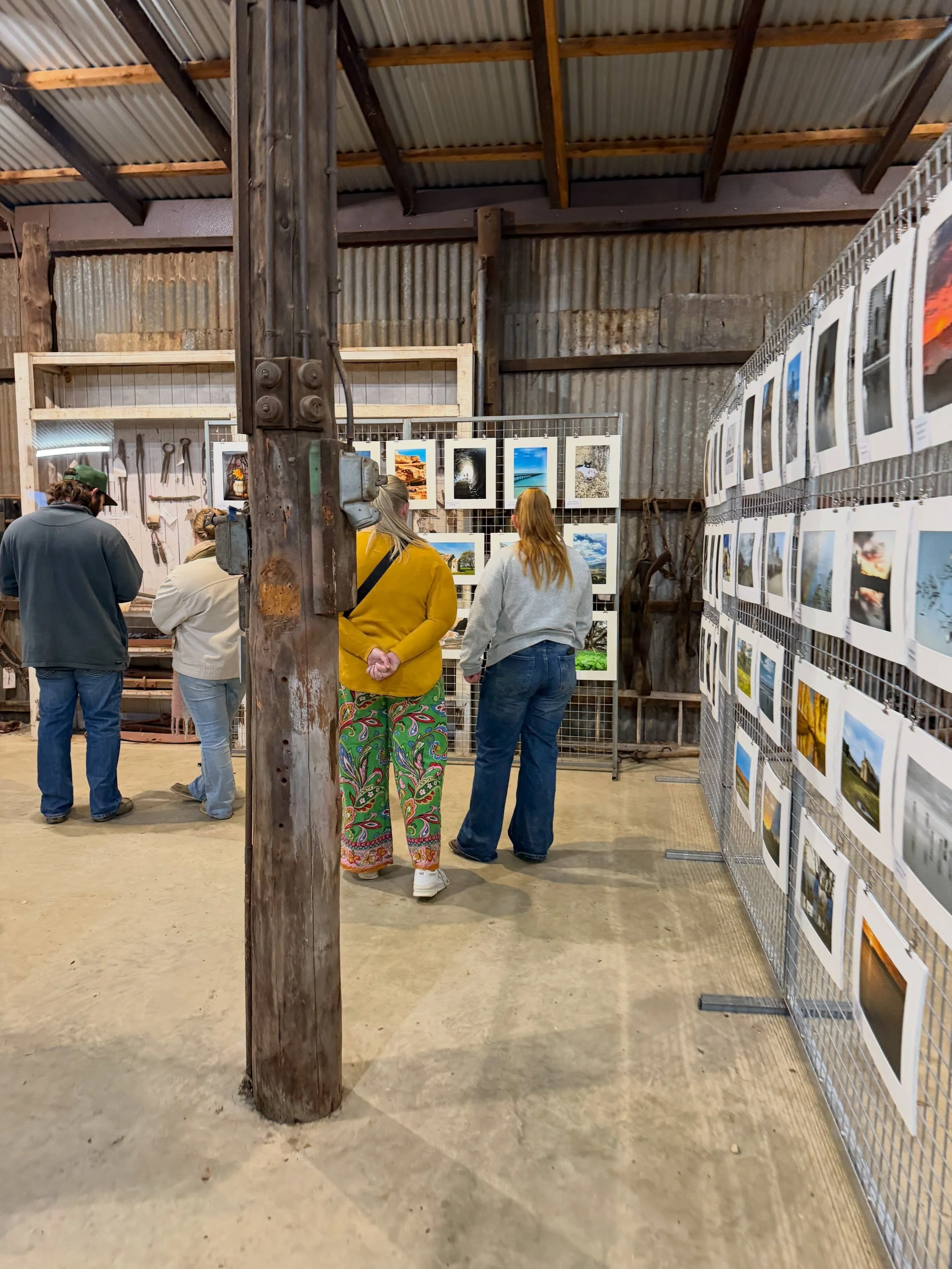 Opening weekend! Visit the Coolamon Up-to-Date Store from 10am to 4pm to view this years @coolamonup2dateart and @capture.coolamon.shire photo exhibition. Over 700 pieces to view. You may even find a new artwork to purchase. 😊

A beautiful weekend f