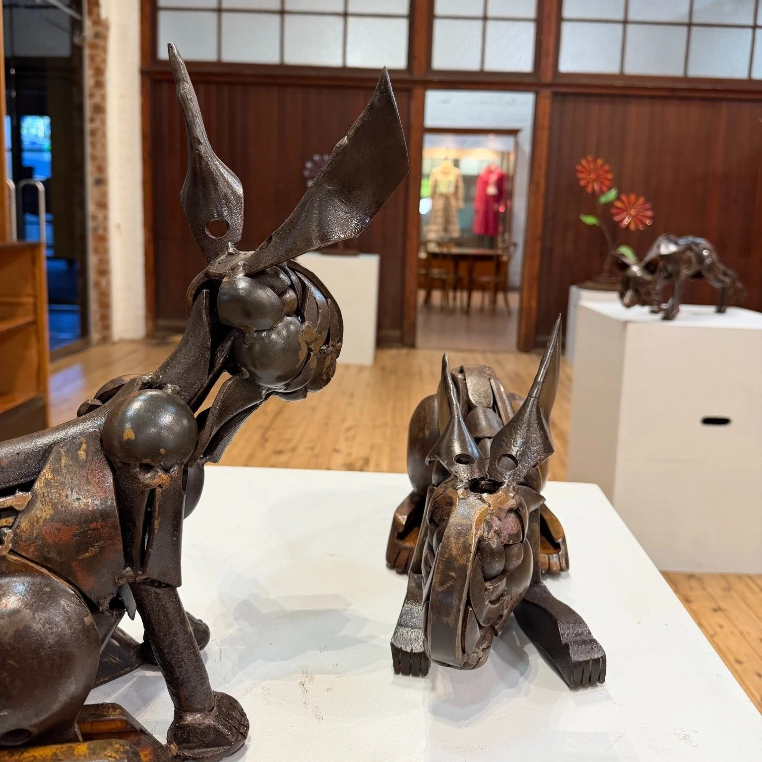 What's on this weekend: 

⚒ Exhibition: Stories in Metal and Glass at Coolamon Up-to-Date Store with metal pieces from Andrew Whitehead Sculptures and glass art by Daphne Grant. 
🎆Sat 19 Sept - Ardlethan Show Society 
😂Sat 19 Sept - Riverina Comedy
