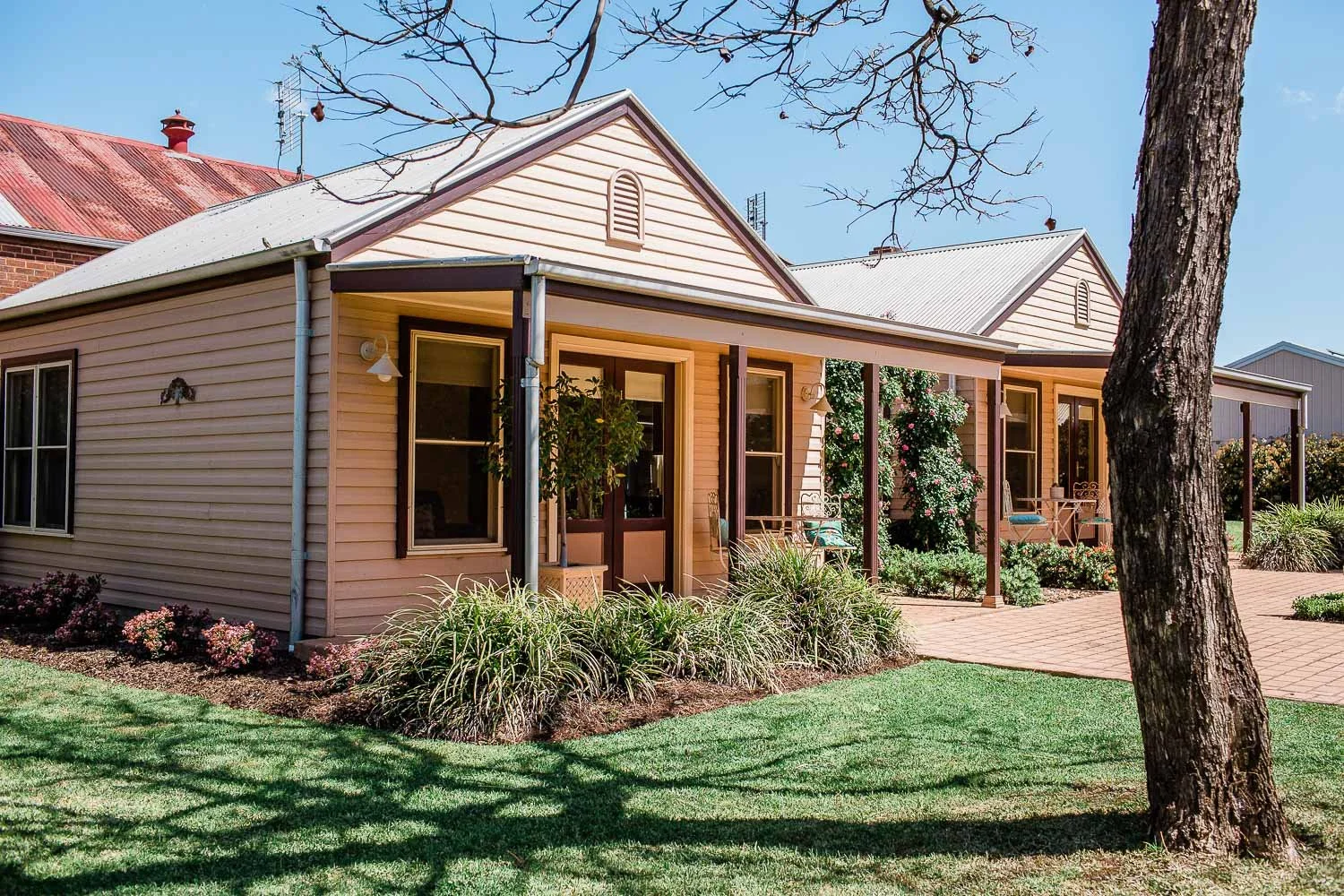 SWEET BRIAR BED &amp; BREAKFAST