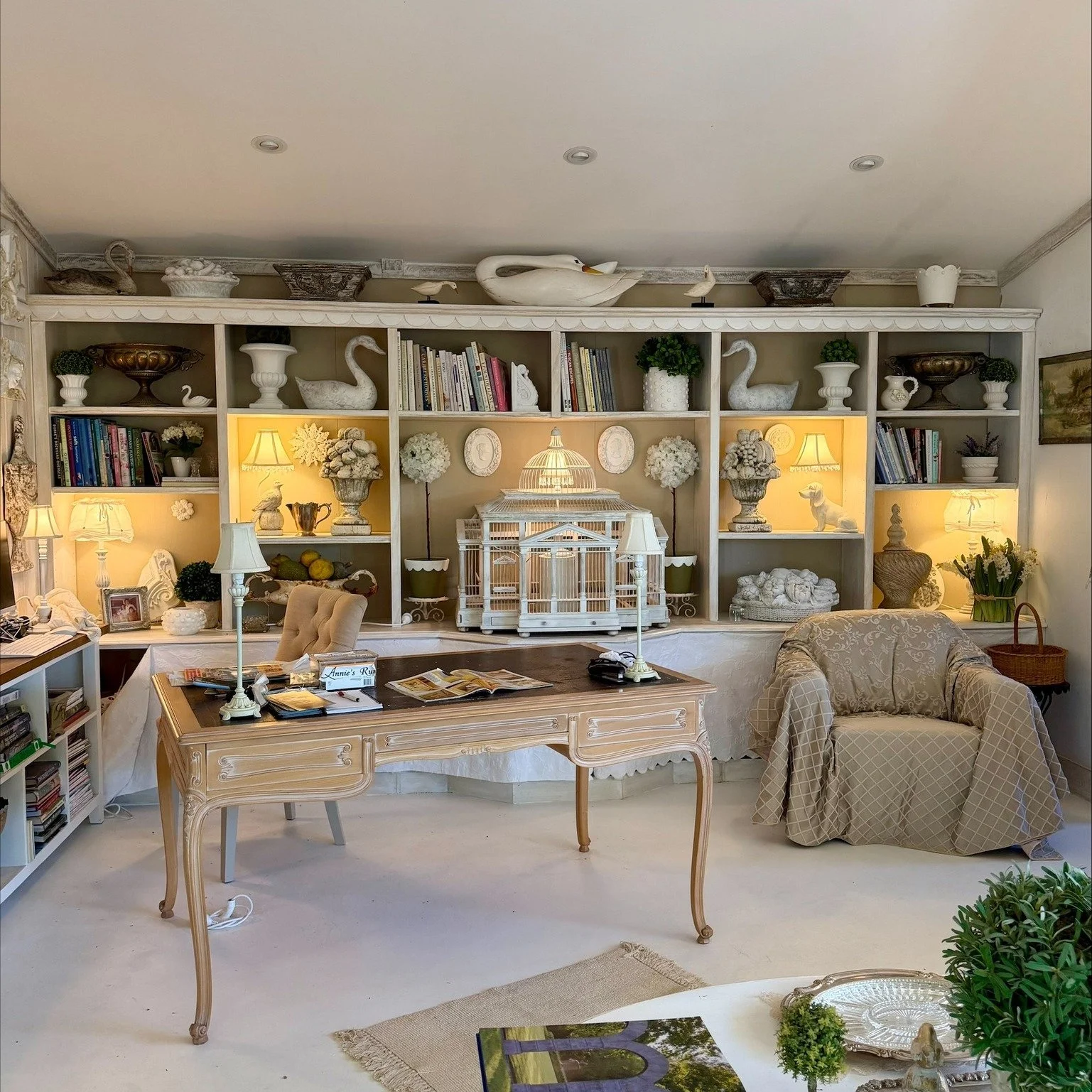 A sneak peak into all things limestone, garden tables and European Elements. Annies Run Marrar is there for all your decorative garden elements needs 🌿

>>>More information in bio👆