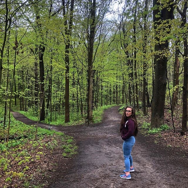 Two roads diverged in a wood, and I took the one less traveled by, and that has made all the difference.

#robertfrost #dateday #naturephotography