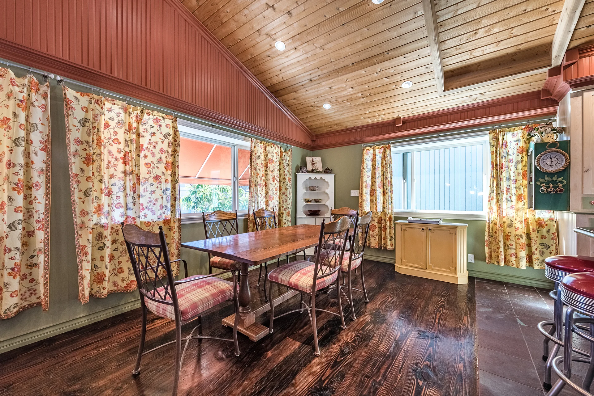 141-Bardsdale-Ave-Oxnard-24.jpg