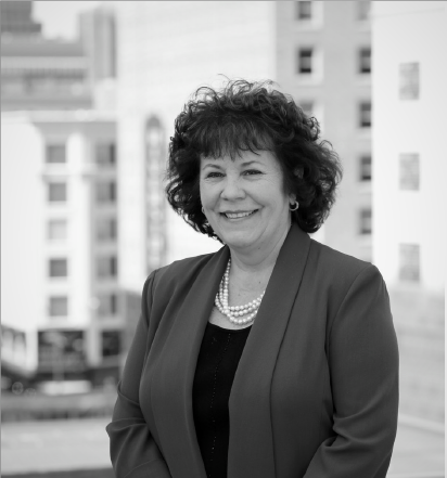 Kathy Schrubbe_black&white.png