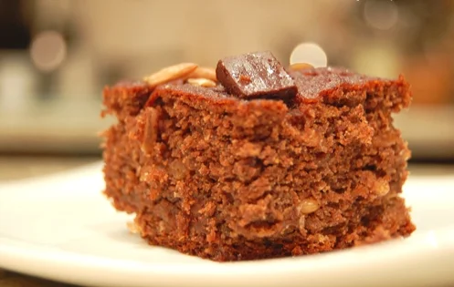 This is quite pleasing on a cold day as a mid-morning snack paired with a steamy cup of Masala Chai. Definitely add Chai spices to your next banana Bread!