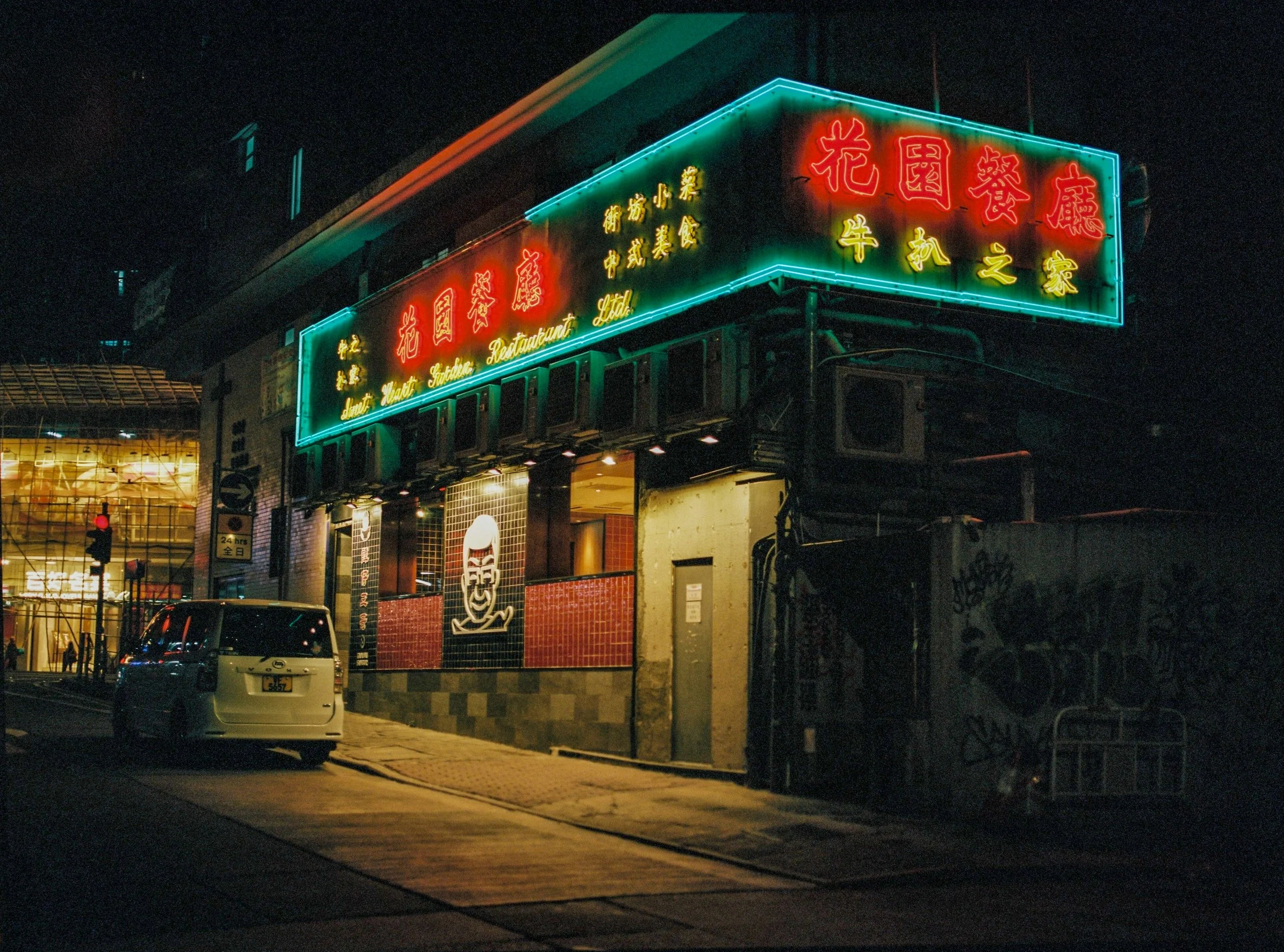 R1-02.jpg
