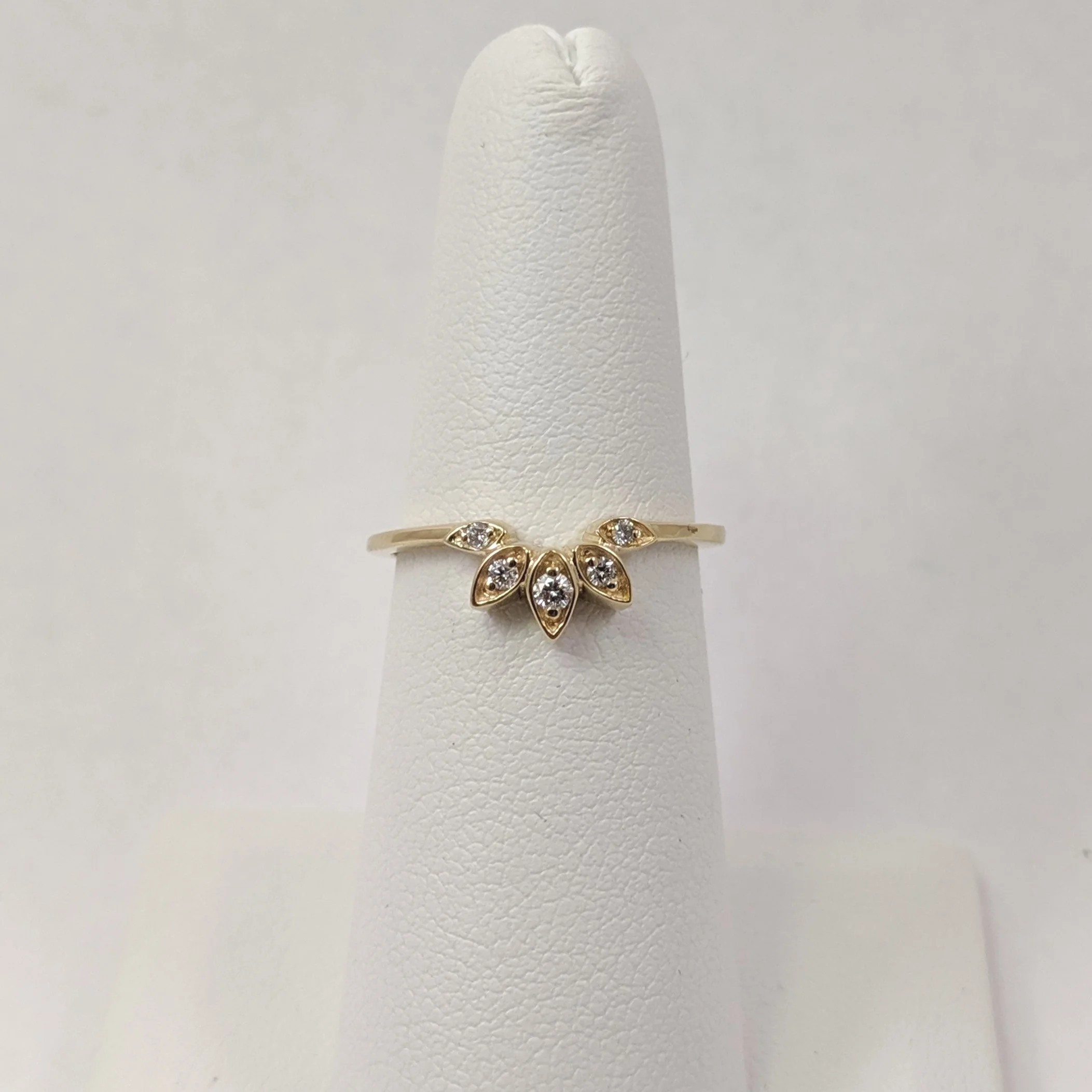 14k+yellow+gold+custom+wedding+band+with+recycled+diamonds.jpg