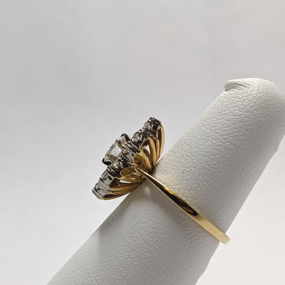haak boeket van nu af aan Vintage 18k Diamond Floral Ring — STANLEY BROWN JEWELIST