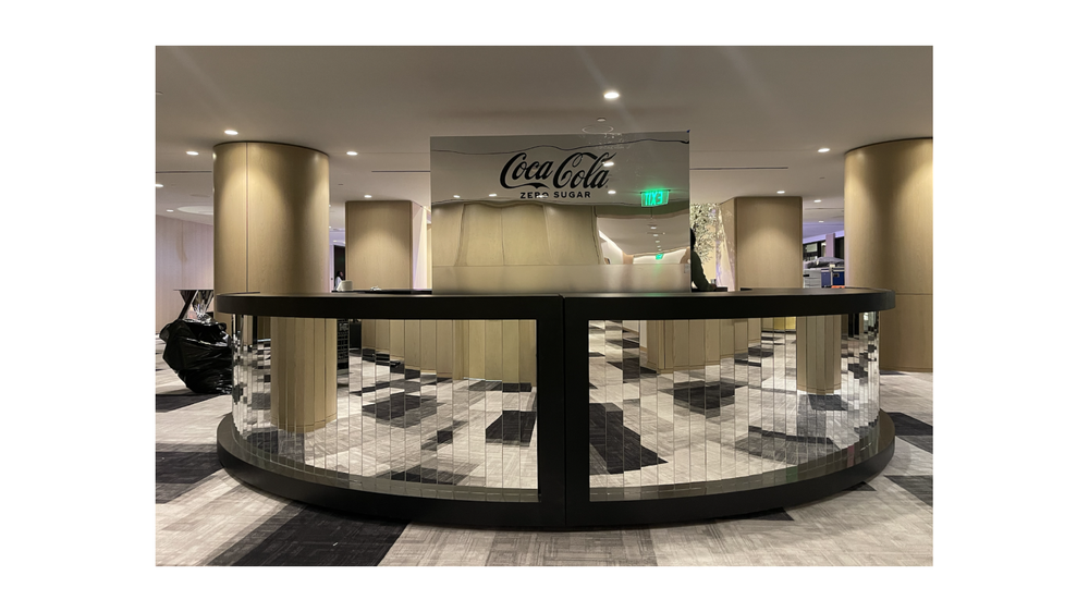 FULL CIRCLE TUXEDO BAR