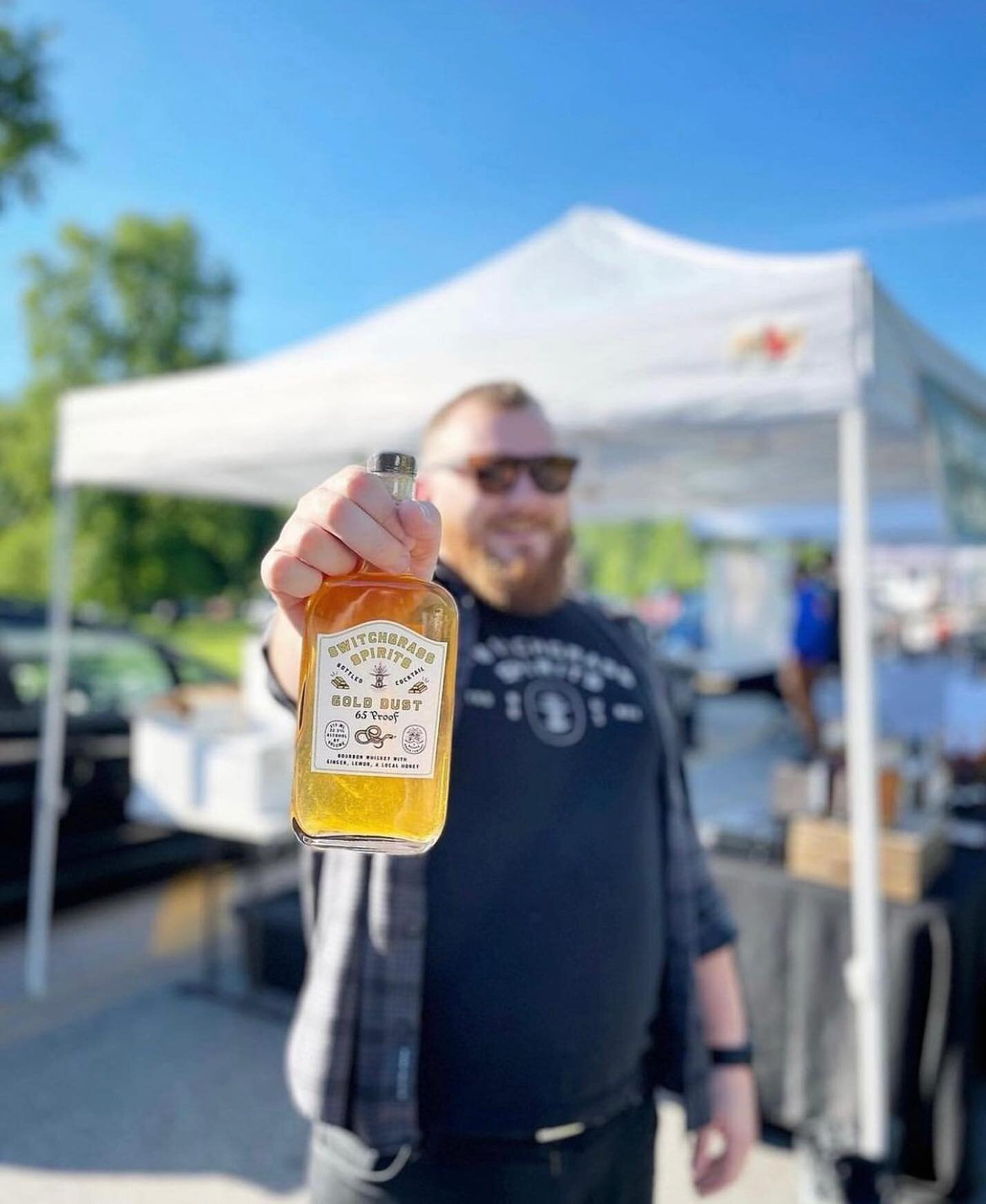 Gold Dust is great right out of the bottle, but we shared a few other ideas about how to enjoy it with @feastmag! Click the link in our bio to read all about Joe and Kate&rsquo;s favorite ways to sip on this seasonal bottled cocktail!