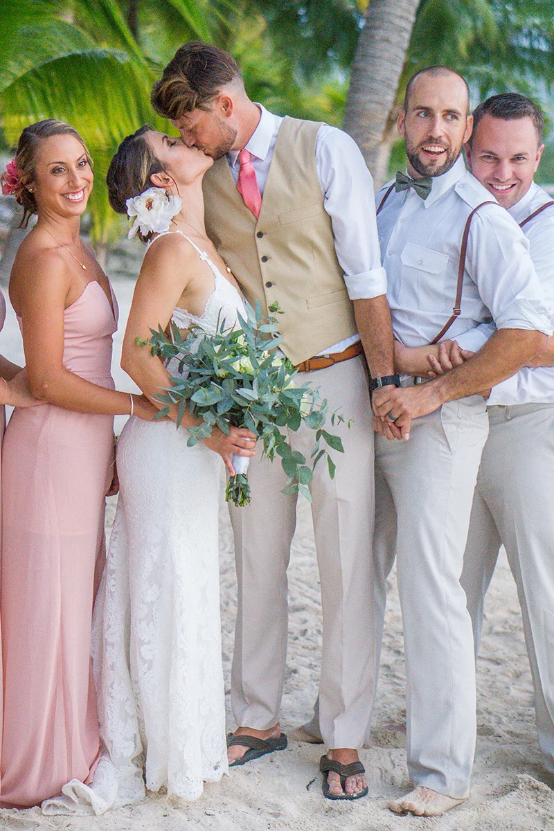 IslaMujeres_Desiree_and_Jordan_Wedding_November_2017-17.jpg