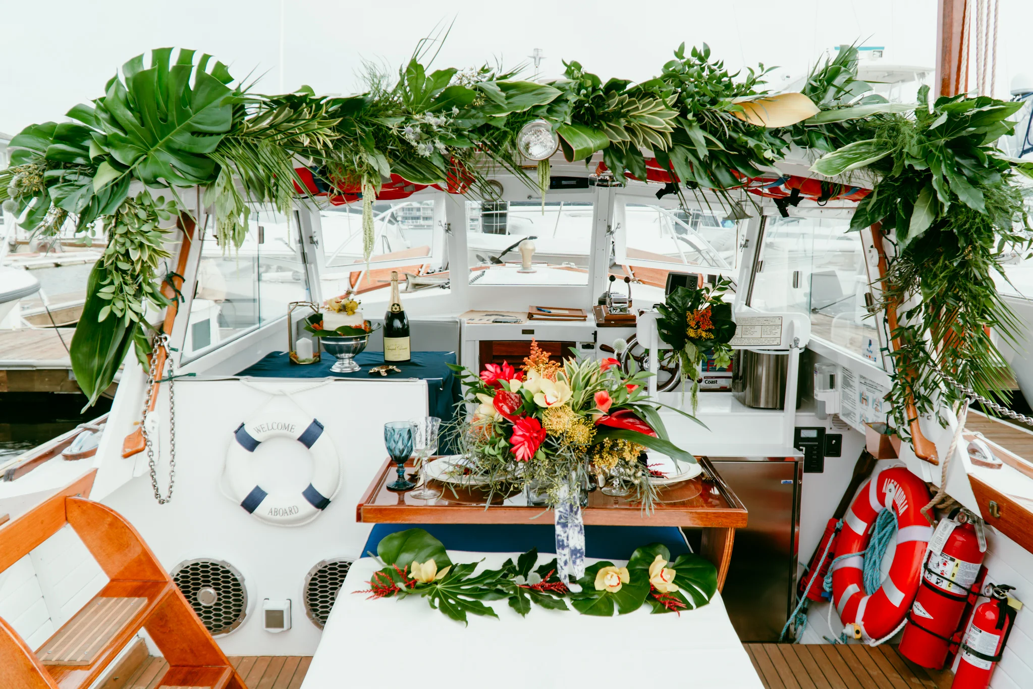 SailAway_StyledShoot_PrinceCharters_HuntingtonBeach_Details_Web-11.jpg