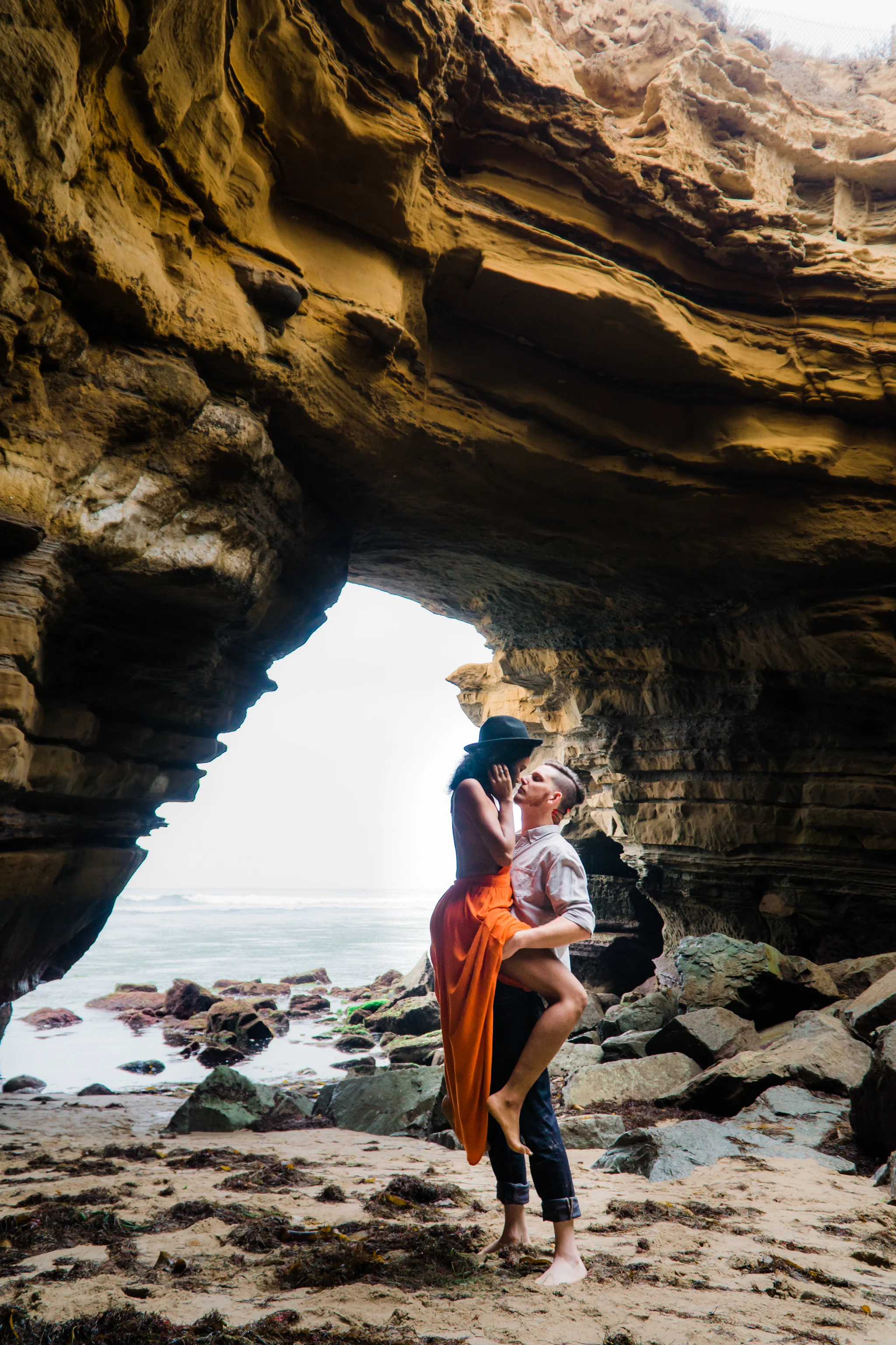 HeatherShoughPhotography_Couples_SunsetCliffsCave_July_2018_Color_Web-16.jpg