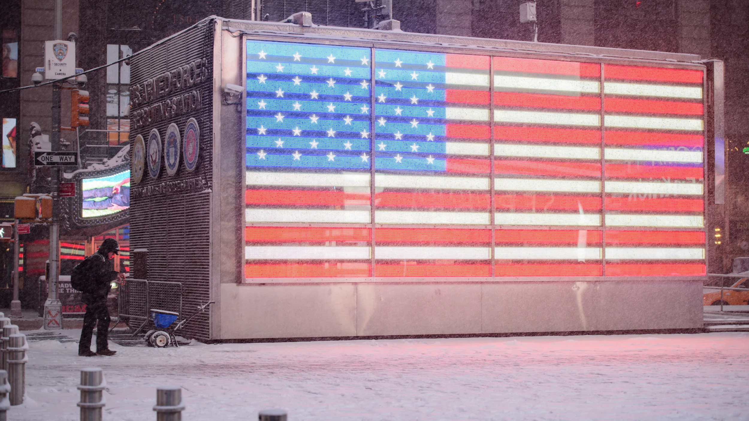Winter storm blasts New York City