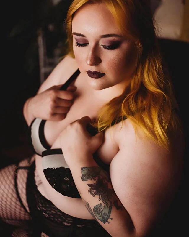 YASSSSSS QUEEN 👑 .
.
.
.
#love #beauty #beautiful #boudoir #boudoirphotography #boudoirphotographer #boudoirsession #likeforlike #photography #photographer #louisianaphotographer #loveboudoir #loveboudoirphotography #women #like4like #like4likeback 
