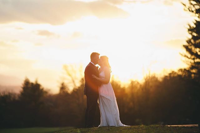 Thankful to couples who say &lsquo;yes&rsquo; to us pulling them out of their reception for sunset shots. @iamadrake ❤️❤️And for planners who make allll the things happen. 🔥 @wedconnections @omnigrovepark
