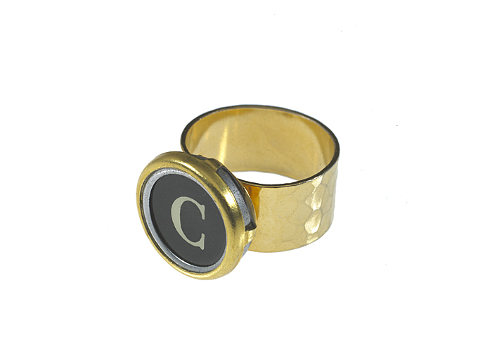 gold ring hammered.jpg