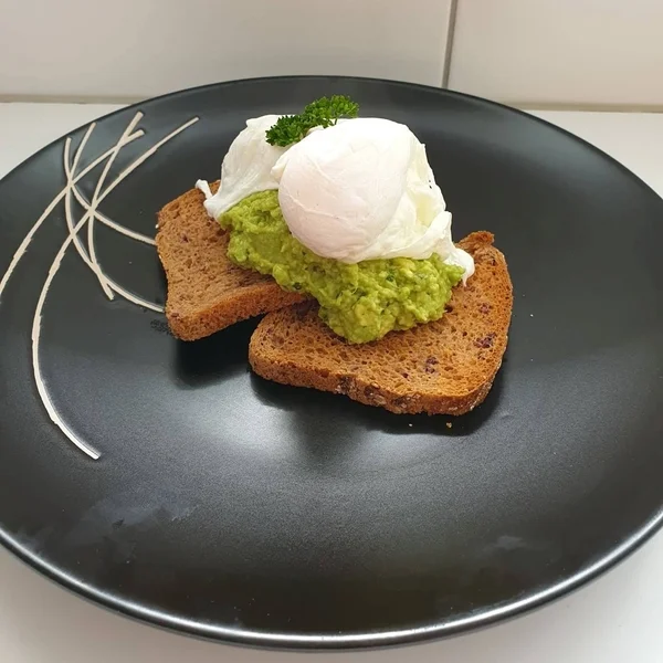 Avocado_Toast_Eggs.jpg