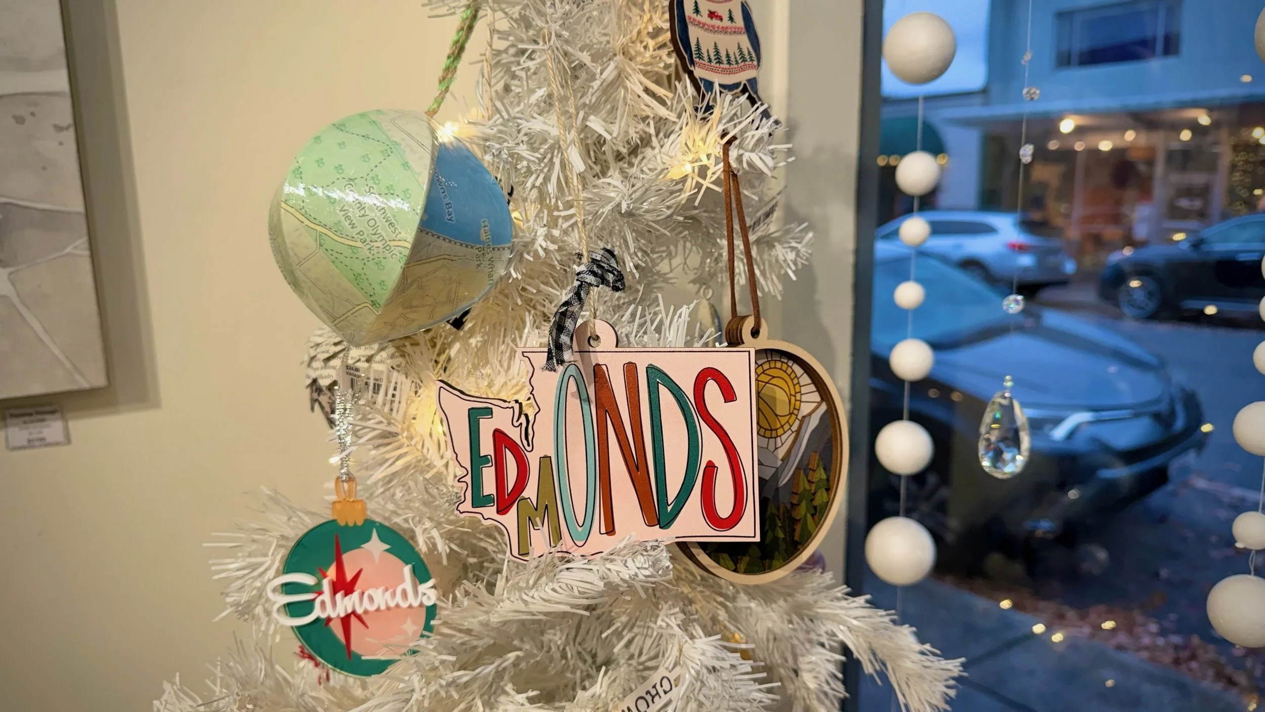 The Downtown Edmonds 2025 Holiday Gift Guide