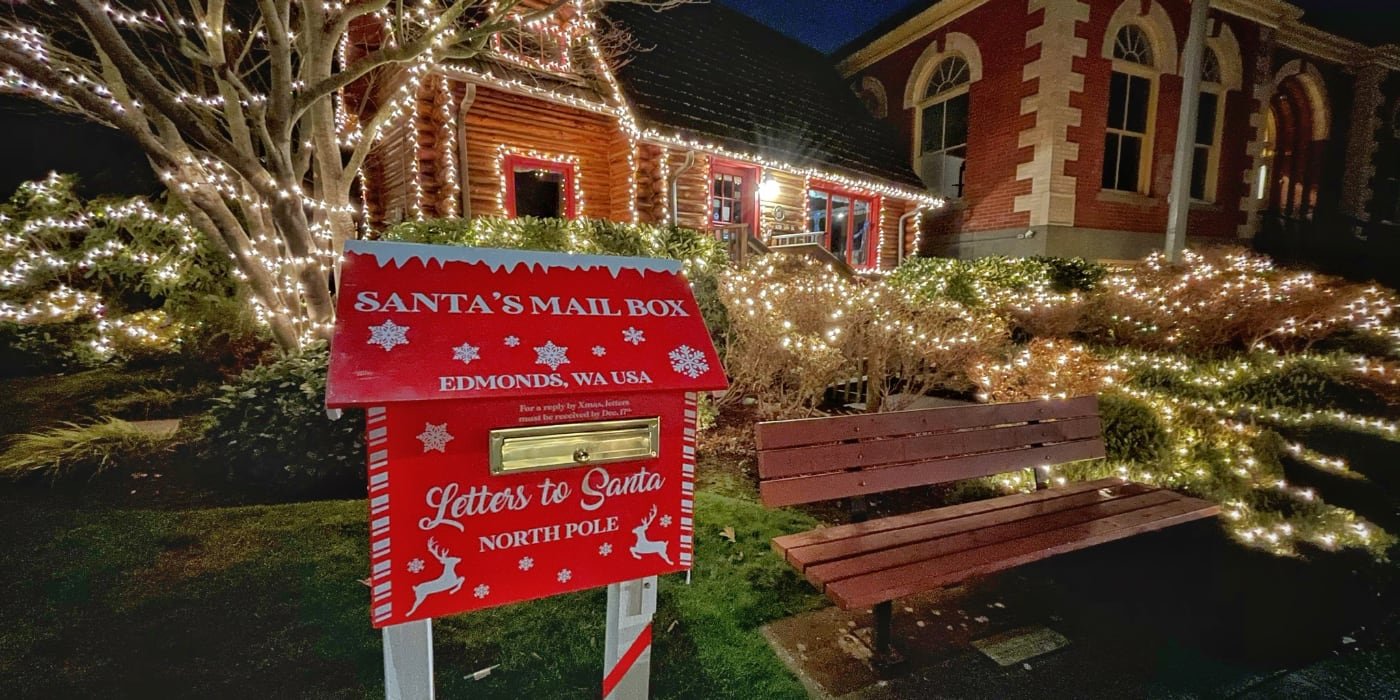 North Pole Mailbox, Letters to Santa Mailbox
