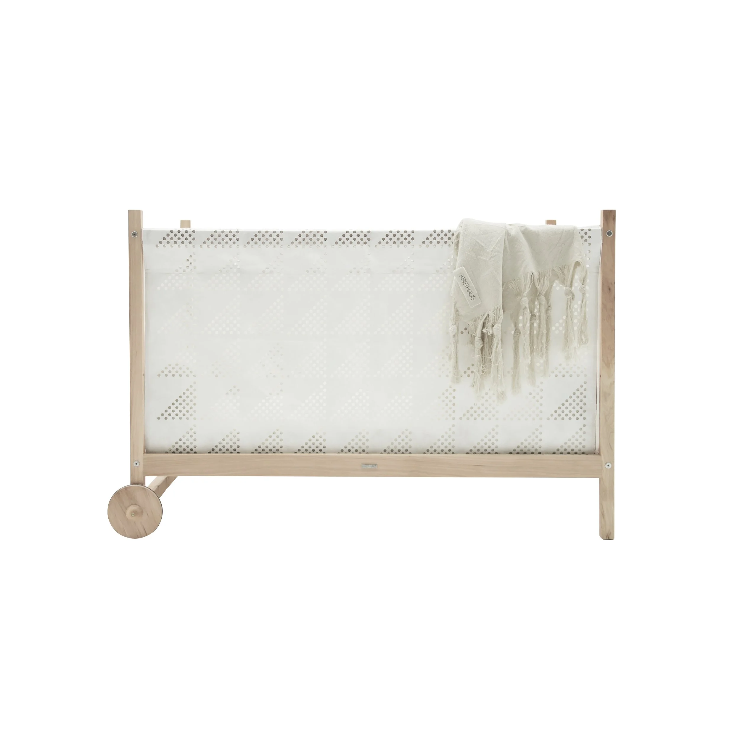 Oriente Crib