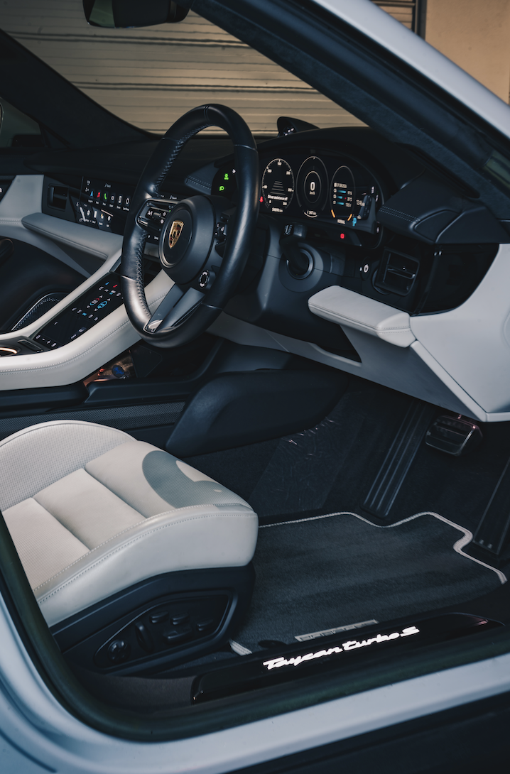 shibbi-car-detail2.png