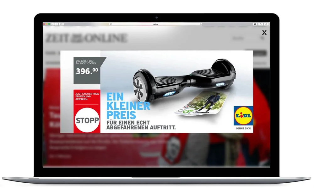 Der Preissturz-Banner: Ein interaktiver Banner fordert User auf, einen herunterzählenden Preis an der richtigen Stelle anzuhalten. Wer es schafft, gewinnt das Produkt.