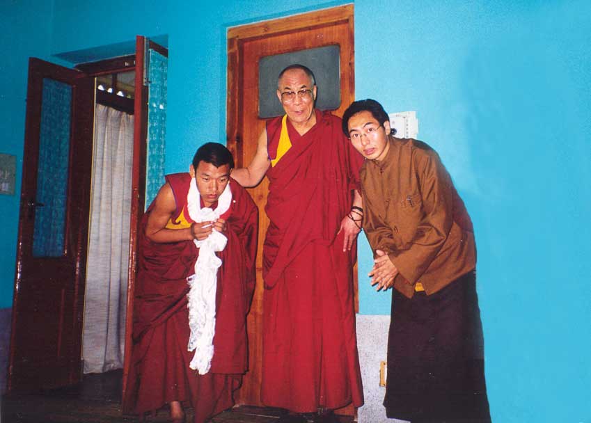 Lelung-Rinpoche-with-H.H.-The-Dalai-Lama-2.jpg