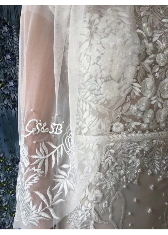 Personalised Initials Embroidery Wedding Veil Inspo.jpeg