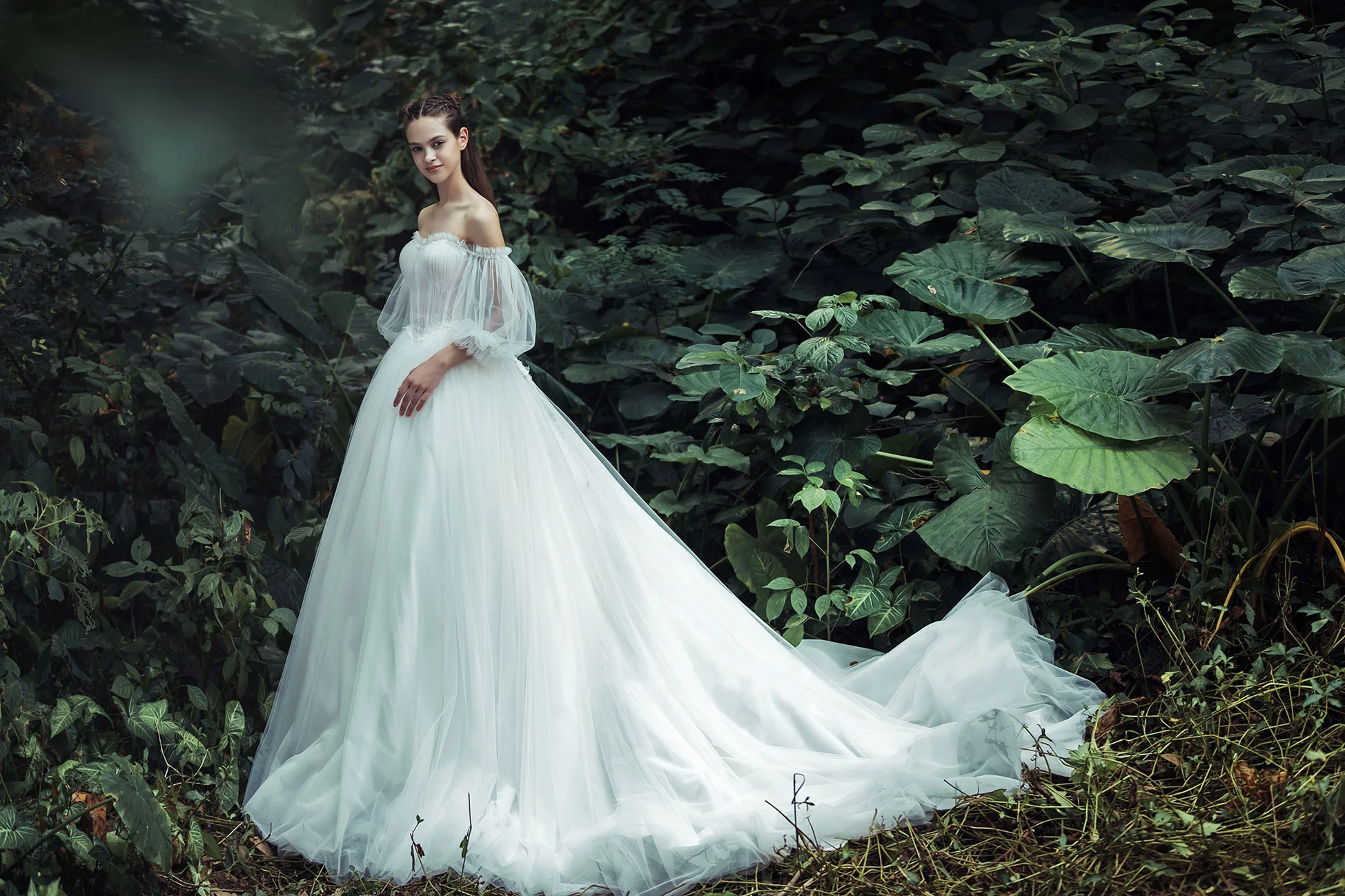 off-the-shoulder-puff-sleeve-sweetheart-neckline-wedding-dress.jpg