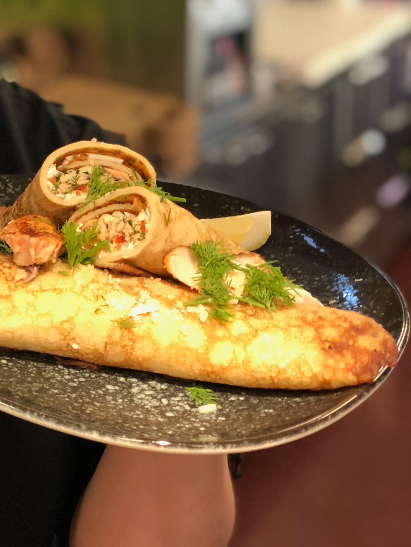 Äidille kuhaa tai grillilohicrepsit