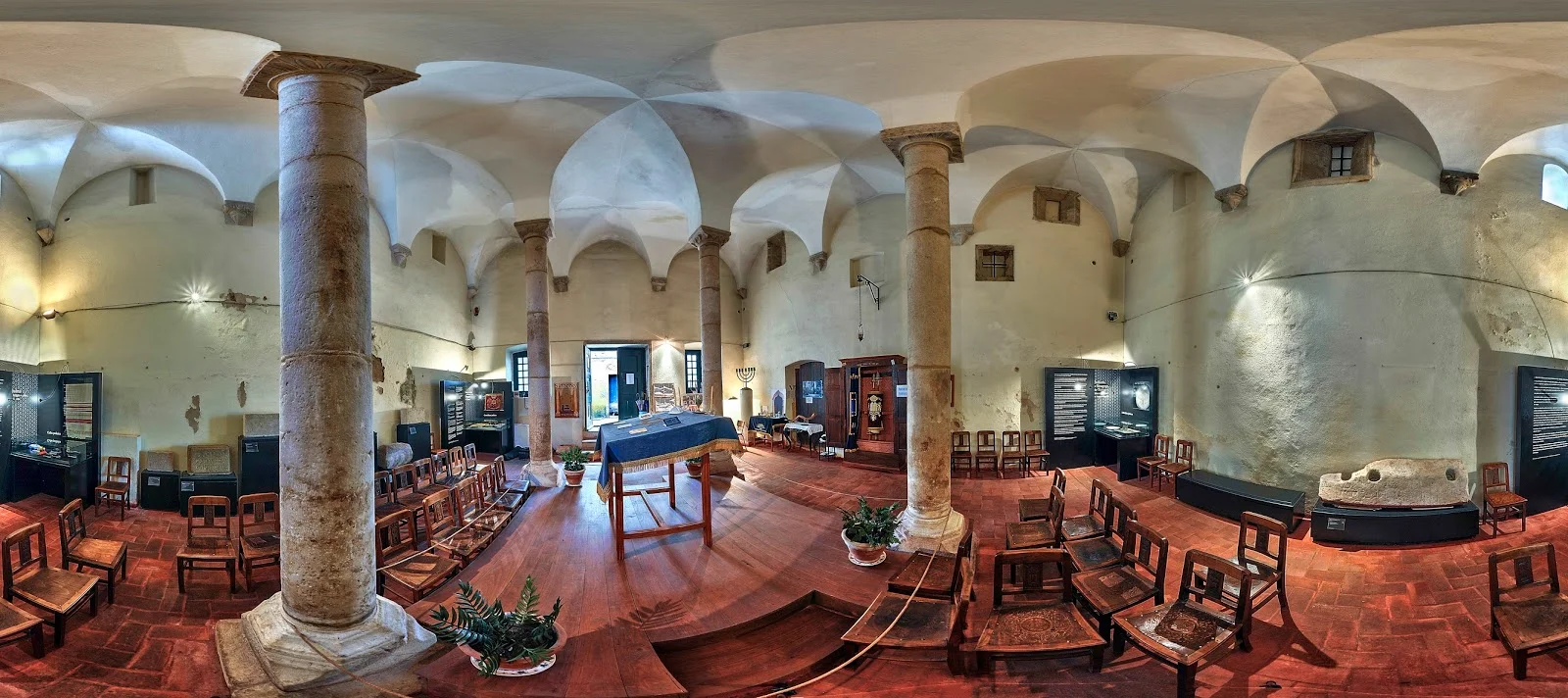 La synagogue de Tomar est un musée où vous serez accueilli de manière bienveillante