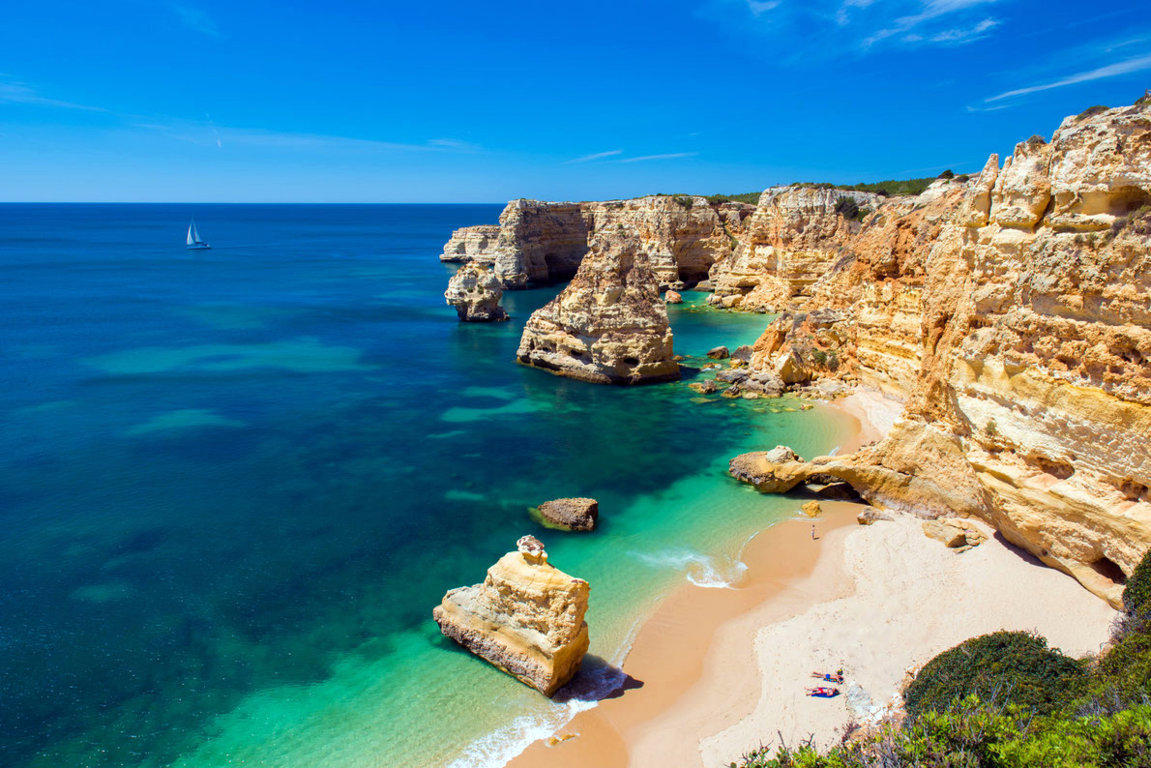 Top 5 des plages avec les eaux les plus chaudes au Portugal