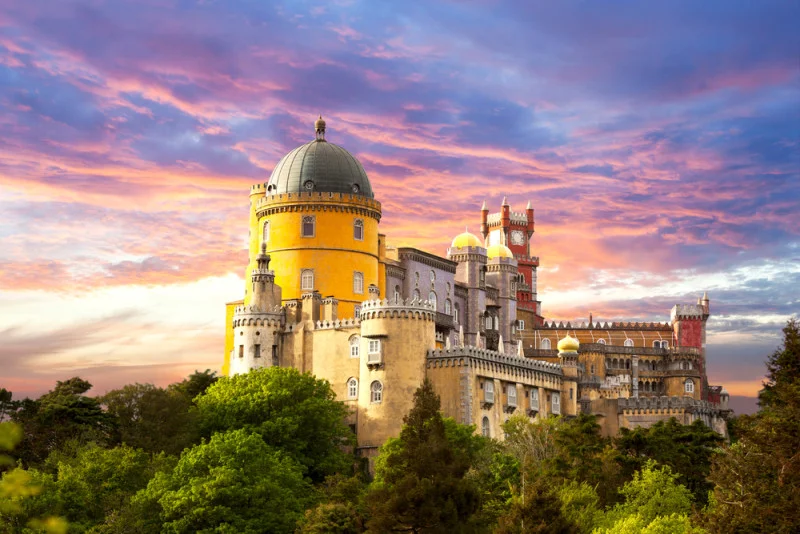 Visit Sintra, the city of fairy tales : how to go, what to do, what to see, where to eat and sleep in Sintra and around in 2019