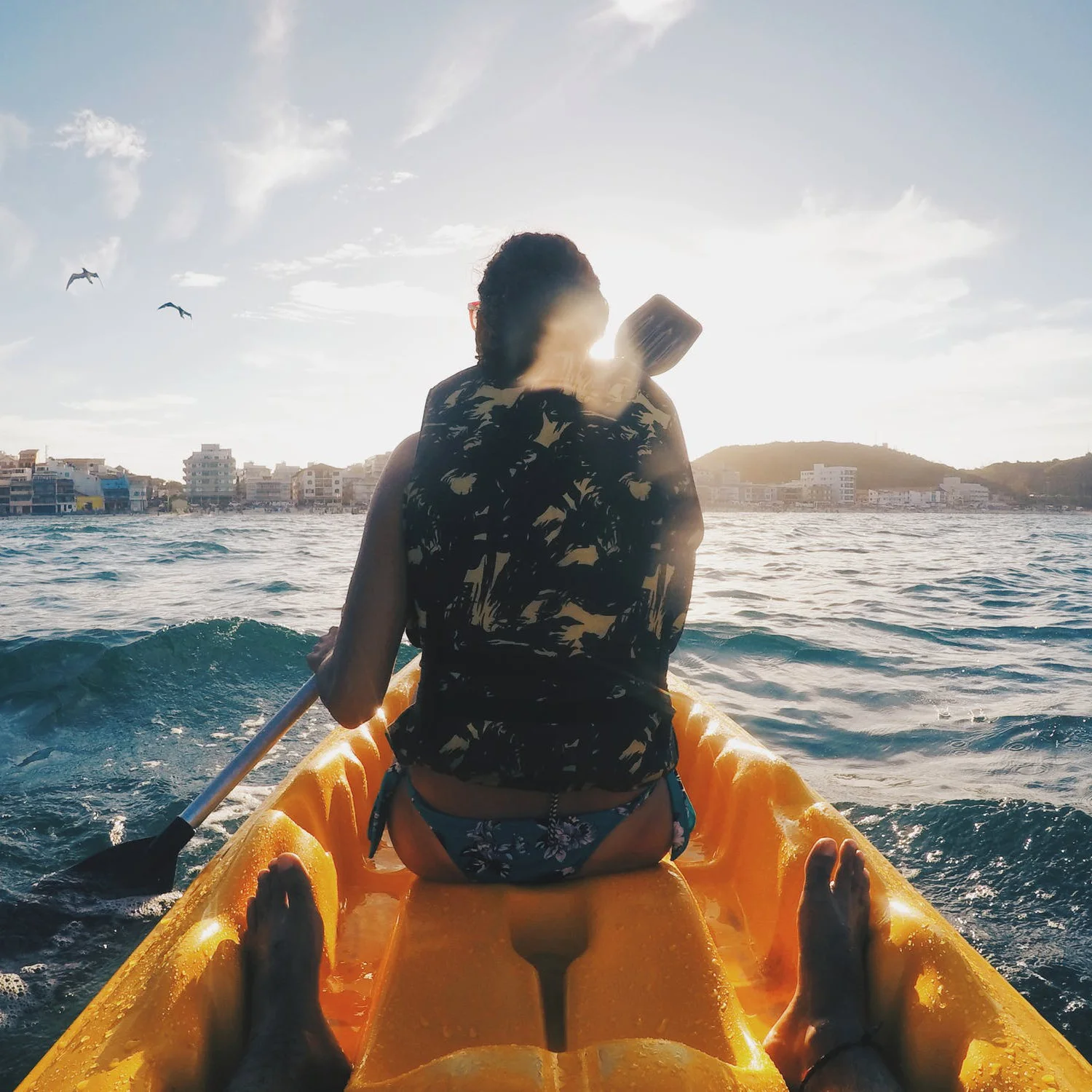 Lisbonne offre des magnifiques possibilités de Kayak en couple
