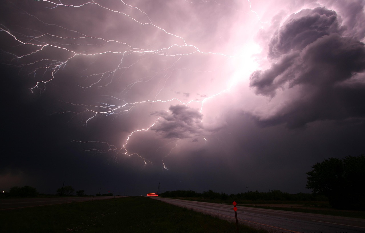 Alerte Orange pour pluie, grêle et orages violents pour 5 régions au Portugal