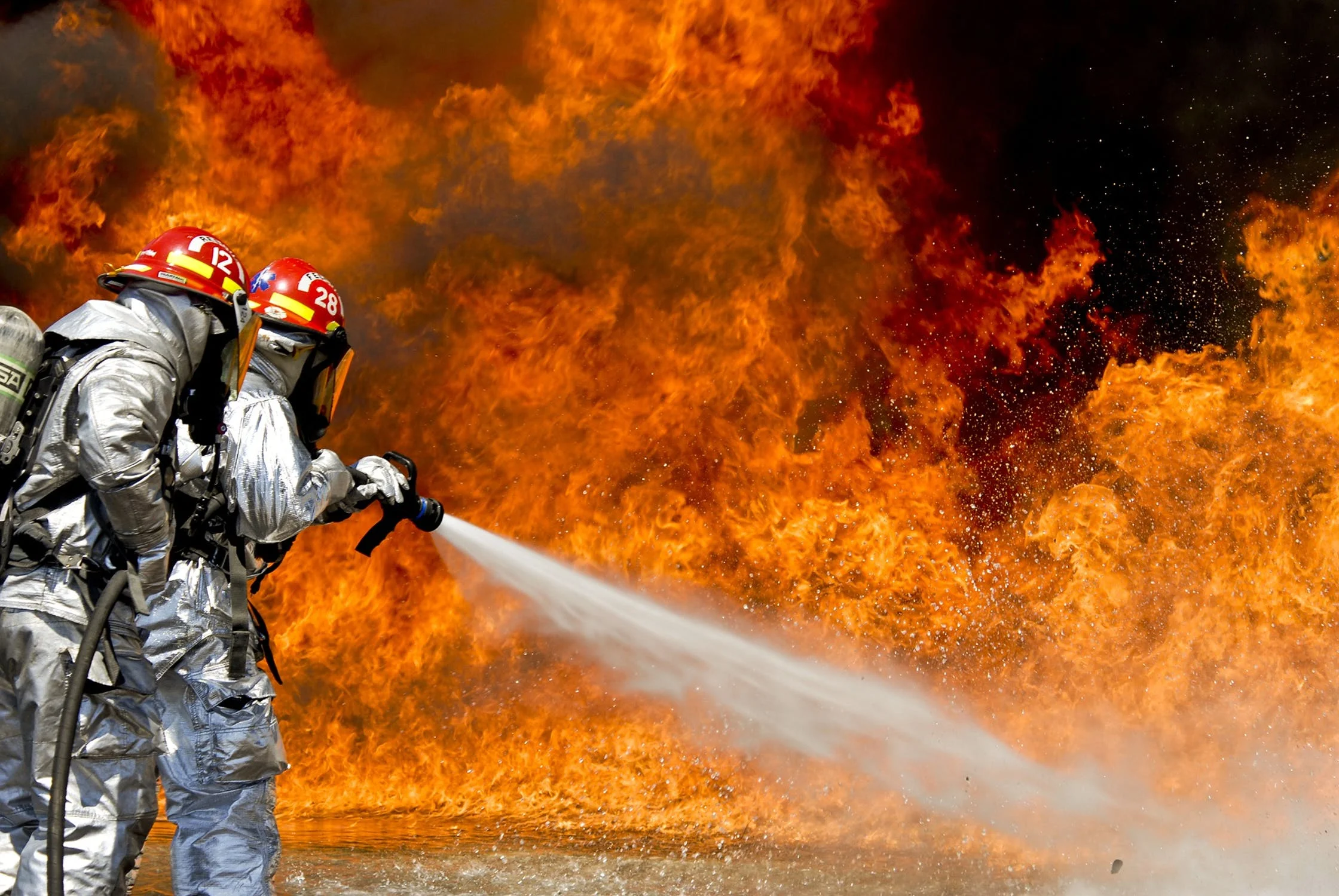 Red alert for extreme temperatures and fire risks in 13 districts of Portugal