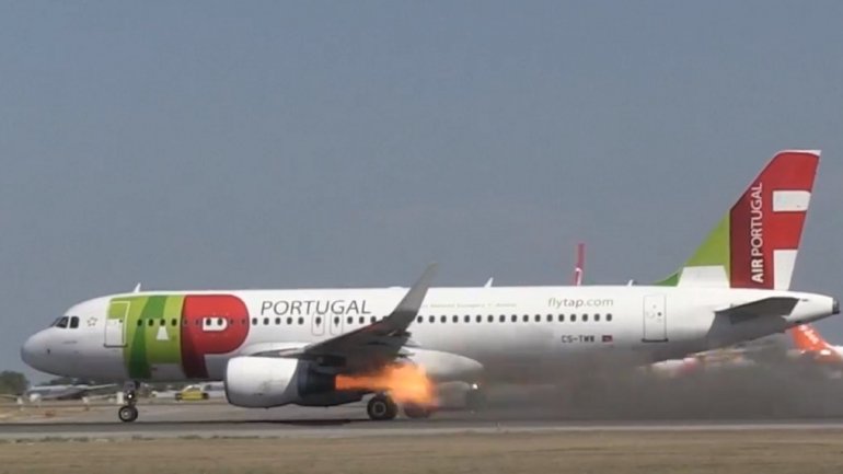 Aircraft engine explodes just before takeoff at Lisbon airport : no injuries