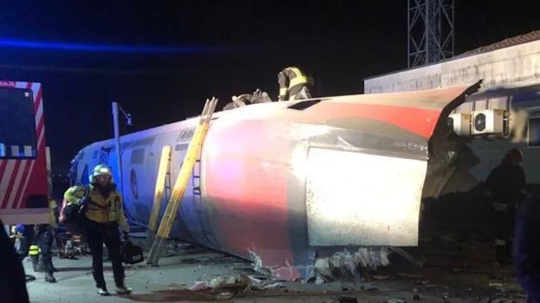 2 morts et 30 blessés dans le déraillement d’un train à grande vitesse en Italie