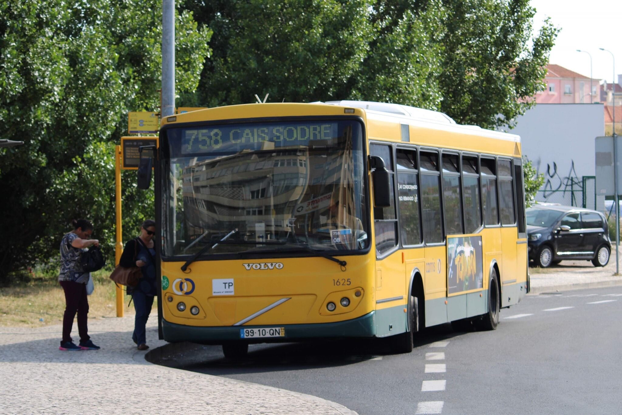 Un chauffeur de bus à Lisbonne violemment agressé par un jeune qui ne voulait pas porter de masque