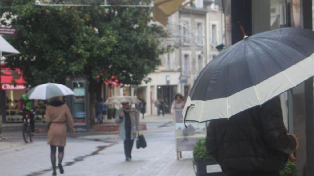 Tempête Alex : six districts du Portugal sous alerte jaune pour pluie et vent