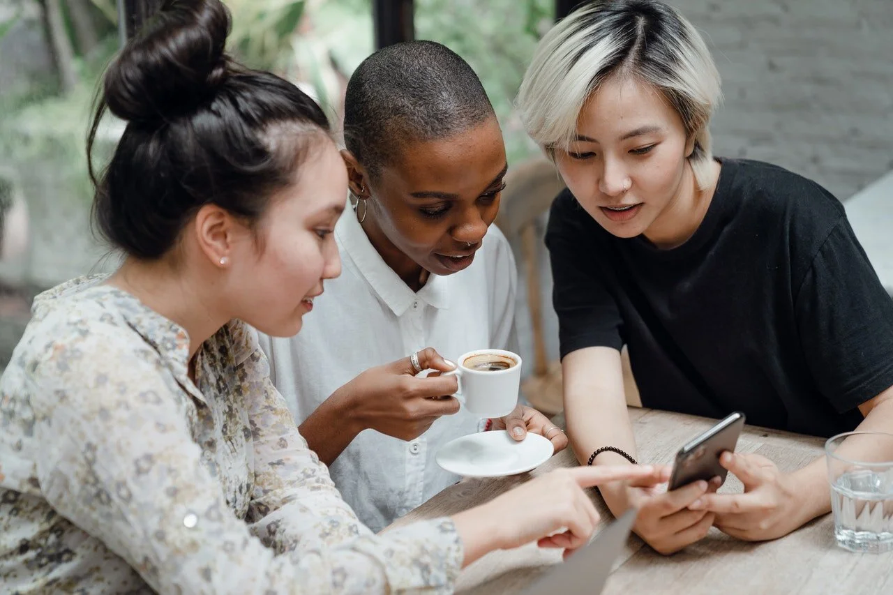 Top 7 des meilleures applications mobiles indispensables pour vivre à Naples et sa région