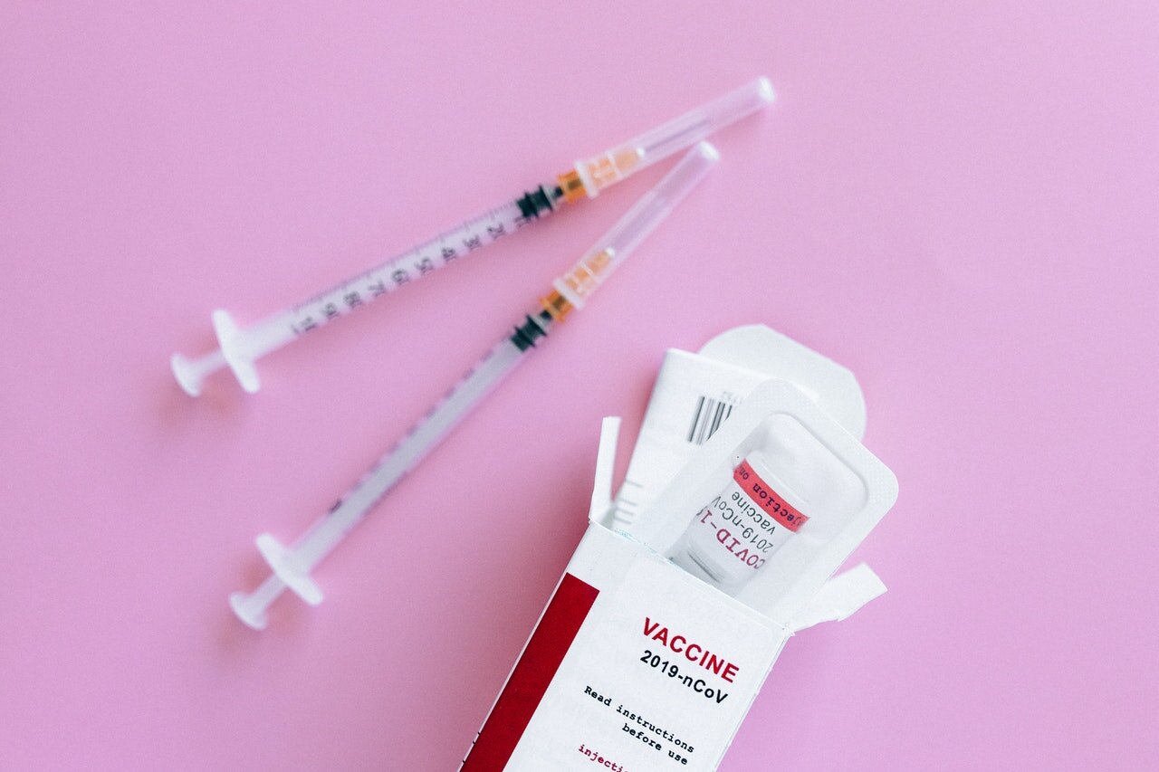 Covid-19 : Découvrez les groupes prioritaires et les dates des phases de vaccination au Portugal