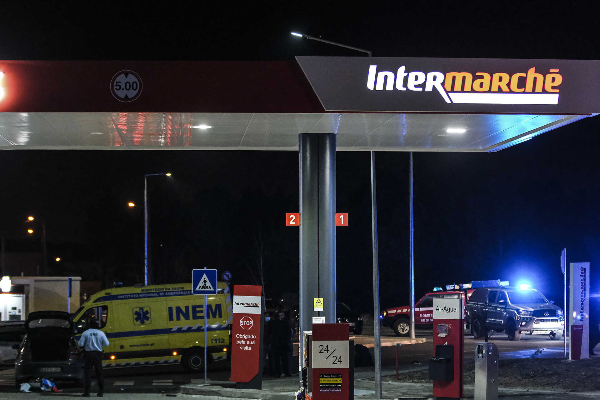 Fusillade à l'Intermarché de Seixal près de Lisbonne : un mort et trois blessés