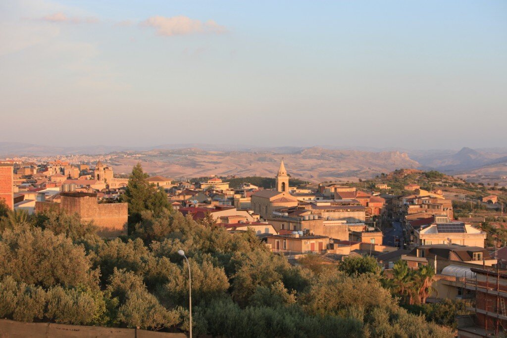Un nouveau village italien propose des maisons à 1 euro : Delia en Sicile