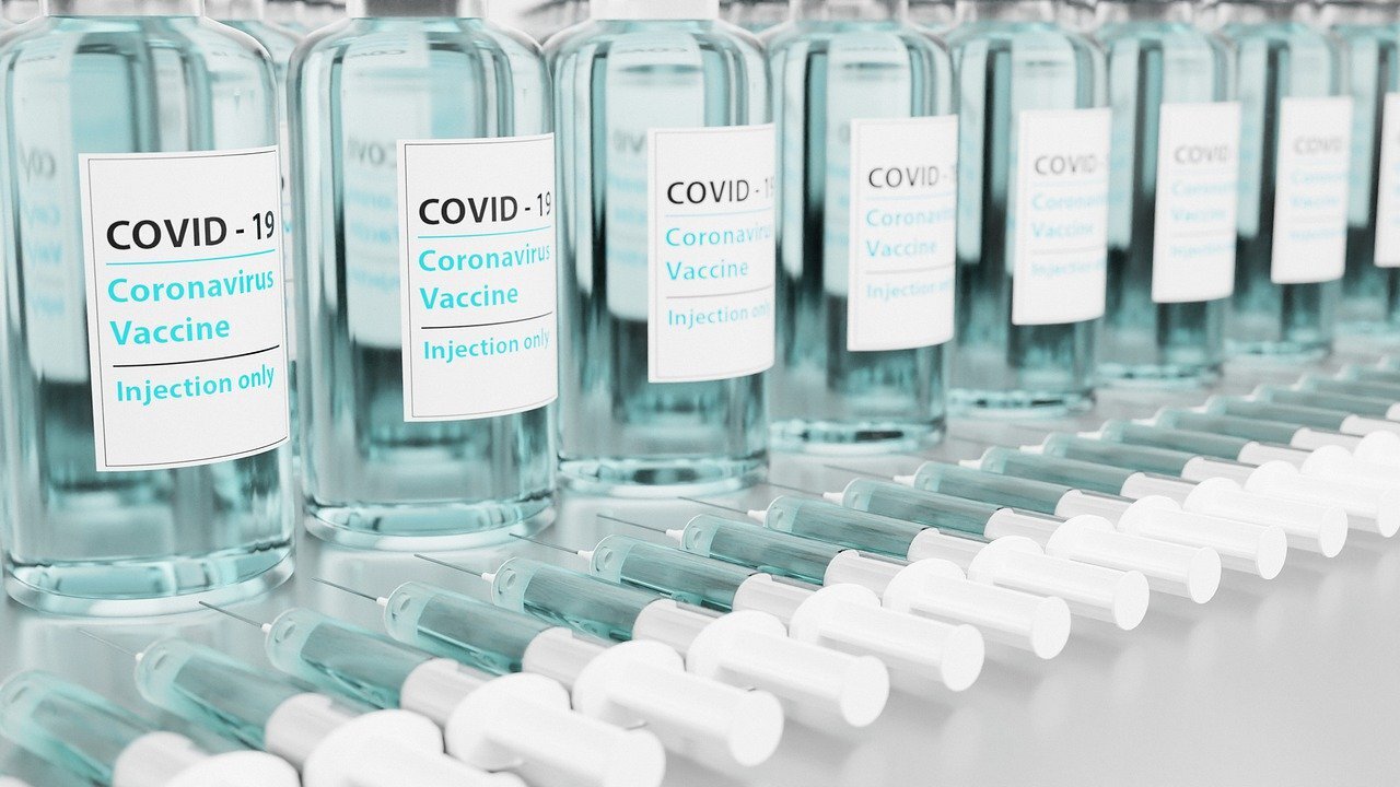 Le Portugal conserve le vaccin AstraZeneca mais demande aux médecins de notifier des effets secondaires