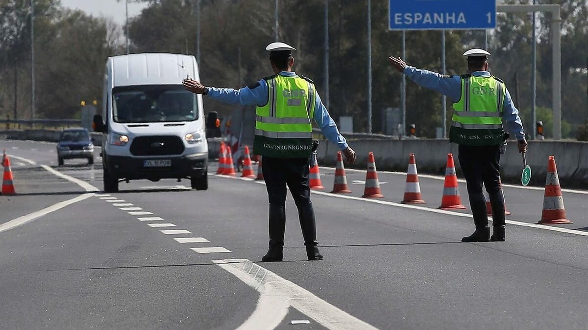 L'Espagne exige un test covid-19 pour les voyageurs entrant par voie terrestre depuis le Portugal